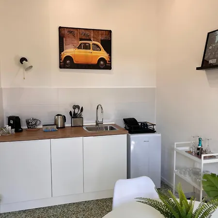Valguarnera Suites & Apartments Palermo Esterno foto